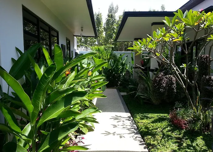 Kelapa Lovina Beach Villa